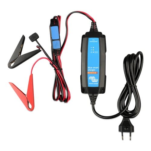 Blue Smart IP65 Charger 6V/12V-1.1  + DC connector