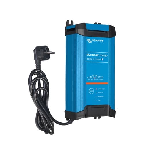 Blue Smart IP22 Charger 24/16 (1) 240 0